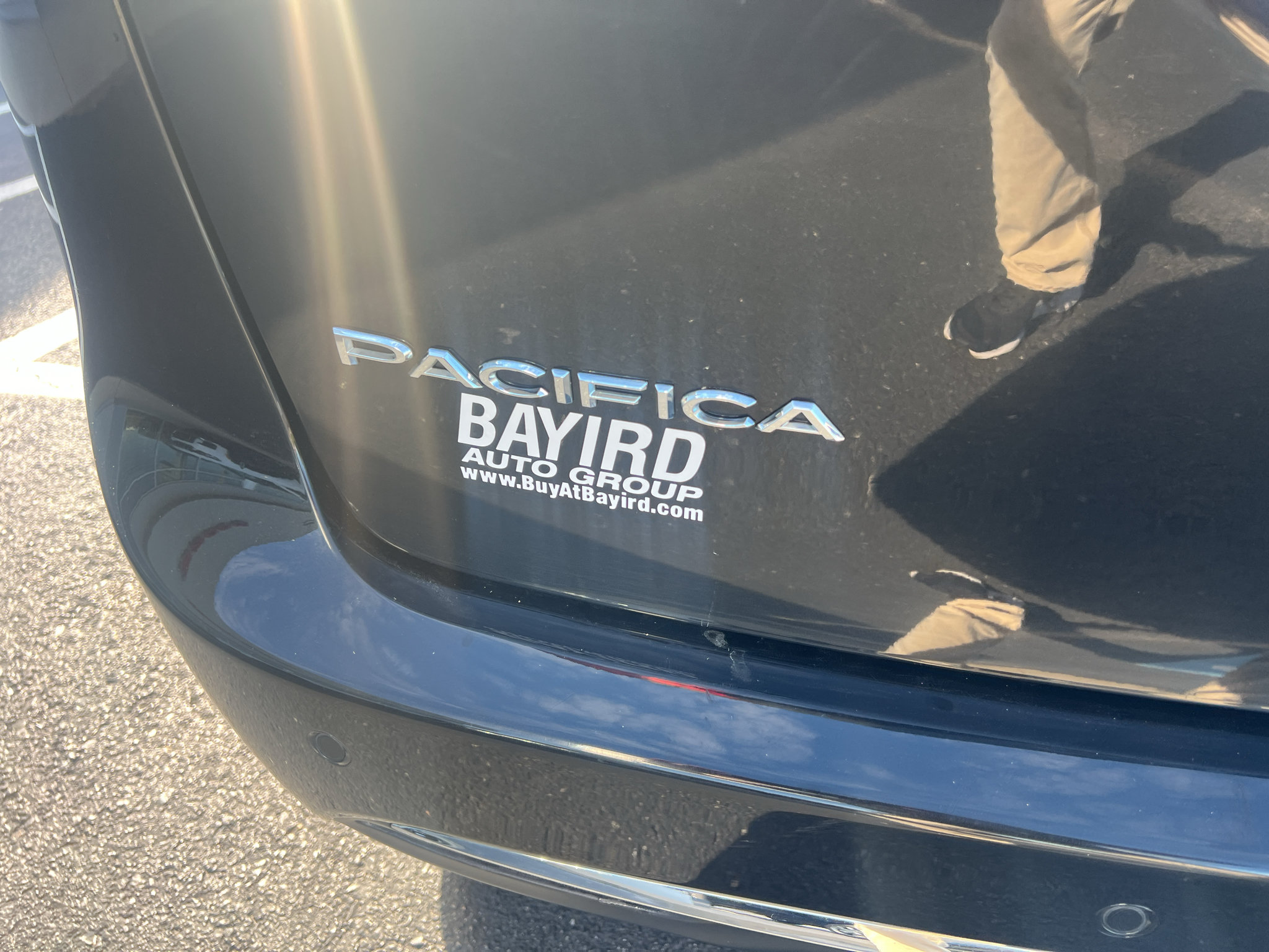 Used 2023 Chrysler Pacifica Limited FWD image 12