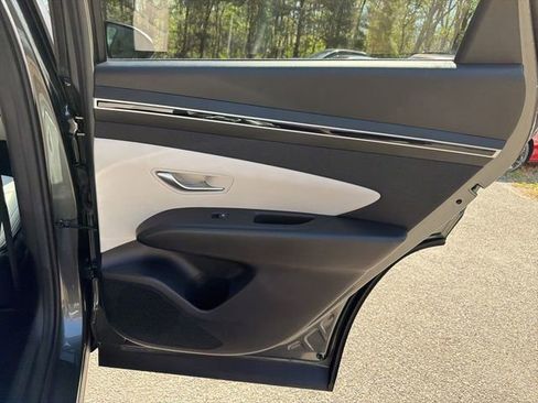 Certified 2023 Hyundai Tucson SEL w/ Convenience Package image 12