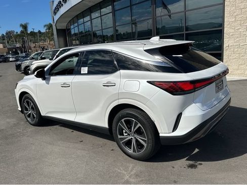 Used 2026 Lexus RX 350 Premium w/ Convenience Package FWD image 4