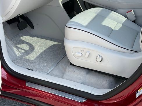 New 2026 Buick Enclave Avenir w/ Super Cruise Package FWD image 18