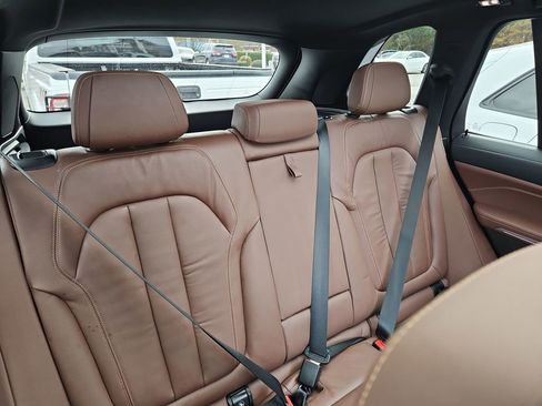 Used 2019 BMW X5 xDrive40i w/ Luxury Seating Package image 9