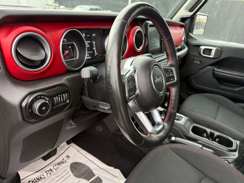 Used 2020 Jeep Wrangler Unlimited Rubicon image 31