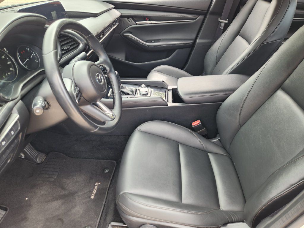 Used 2024 MAZDA MAZDA3 s FWD image 9