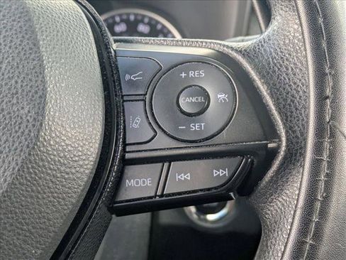 Used 2021 Toyota RAV4 XLE image 13