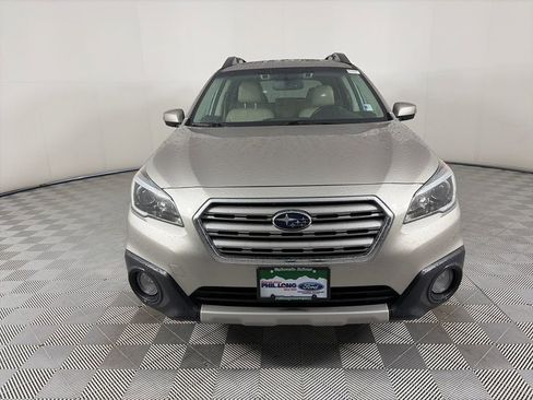 Used 2016 Subaru Outback 2.5i Limited AWD/4WD image 2