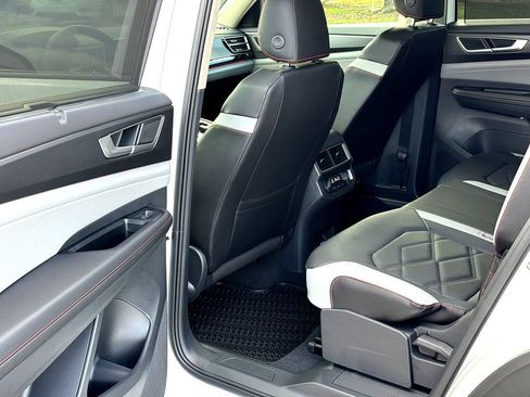 New 2026 Volkswagen Atlas Peak Edition AWD/4WD image 17