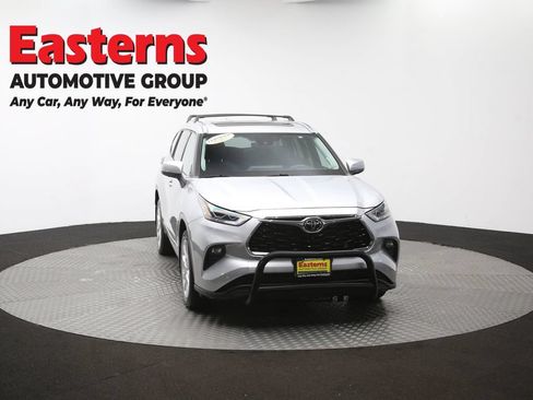 Used 2021 Toyota Highlander Limited AWD/4WD image 56