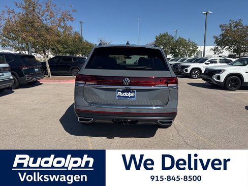 New 2026 Volkswagen Atlas SE image 4