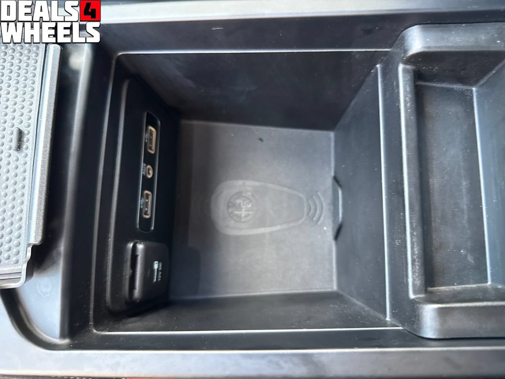 Used 2018 Alfa Romeo Giulia AWD image 25