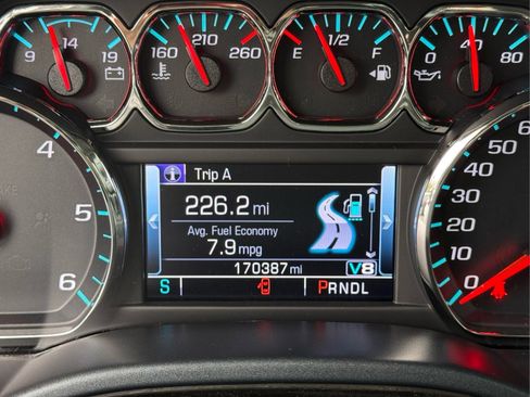 Used 2018 Chevrolet Silverado 1500 LT w/ All Star Edition image 38