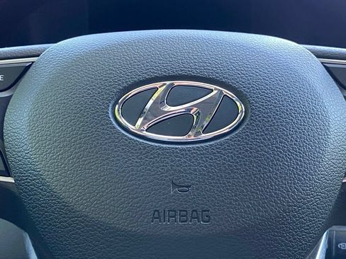 Used 2023 Hyundai Santa Fe SE FWD image 18