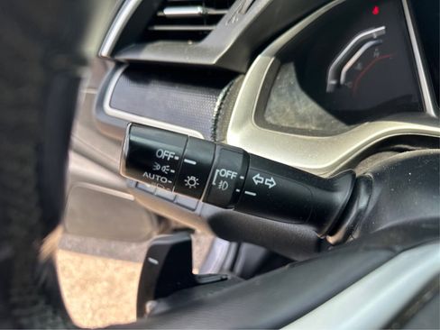 Used 2021 Honda Civic Sport image 15