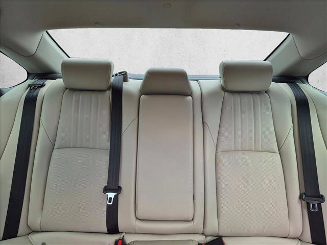 Used 2019 Honda Accord Touring image 15