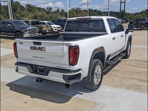 Used 2021 GMC Sierra 3500 Denali w/ Denali Ultimate Package AWD/4WD image 7