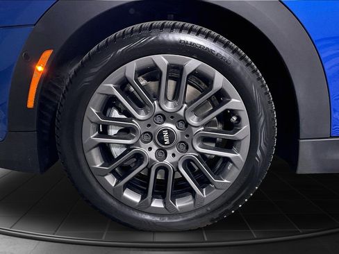 Certified 2026 MINI Cooper 2-Door Hardtop FWD image 9
