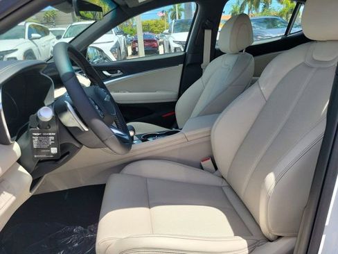 New 2026 Genesis G70 2.5T RWD image 10