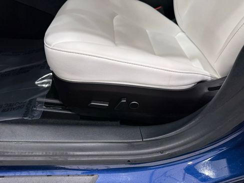 Used 2022 Tesla Model 3 Long Range image 13