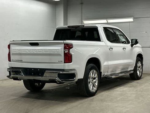 Used 2022 Chevrolet Silverado 1500 LTZ w/ LTZ Premium Package AWD/4WD image 35