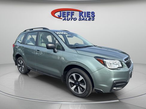 Used 2018 Subaru Forester 2.5i w/ Alloy Wheel Package AWD/4WD image 3