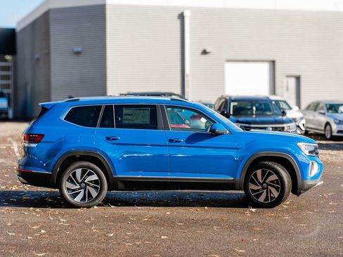 New 2026 Volkswagen Atlas SEL image 5