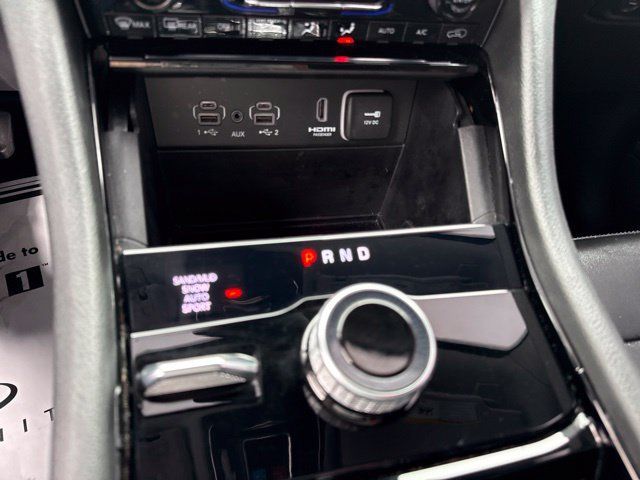 Used 2023 Jeep Grand Cherokee Limited w/ Black Appearance Package AWD/4WD image 22