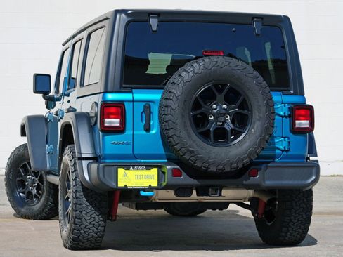 Used 2024 Jeep Wrangler Unlimited AWD/4WD image 5