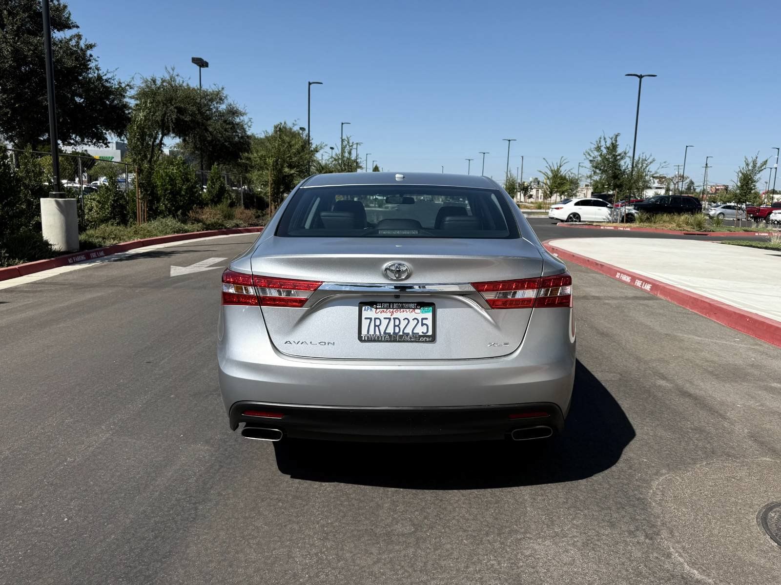 Used 2015 Toyota Avalon XLE FWD image 8
