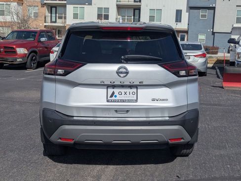 Used 2021 Nissan Rogue SV AWD/4WD image 6
