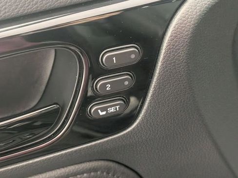 Used 2023 Honda Odyssey Touring image 11