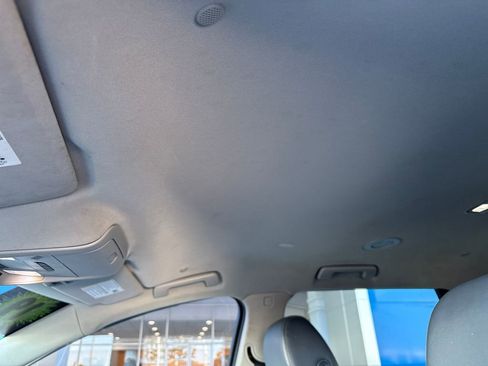 Used 2019 Buick Enclave Essence AWD/4WD image 25
