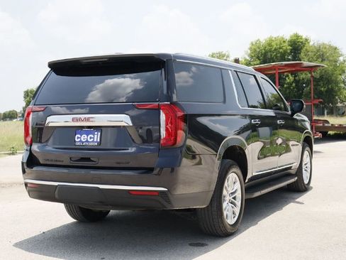 Used 2023 GMC Yukon XL SLT w/ SLT Luxury Package AWD/4WD image 31
