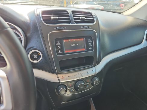 Used 2018 Dodge Journey SE w/ Connectivity Group image 19