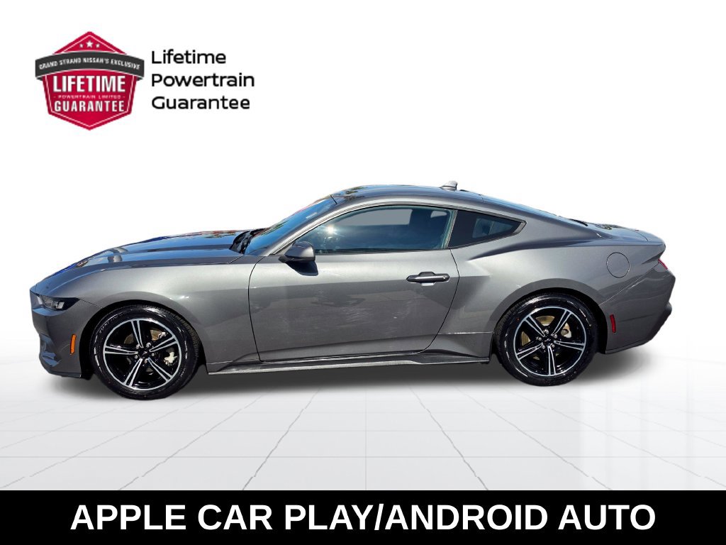 Used 2025 Ford Mustang Coupe RWD image 2