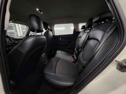 Used 2017 MINI Cooper Clubman ALL4 image 20