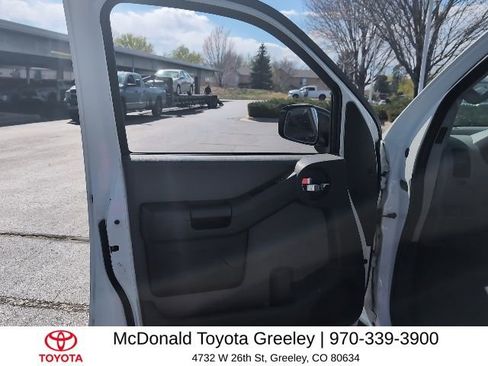 Used 2015 Nissan Xterra S AWD/4WD image 8