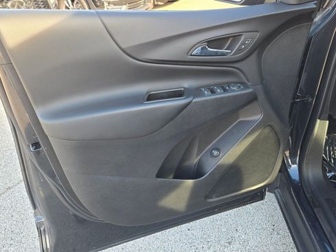 Used 2023 Chevrolet Equinox LT image 23