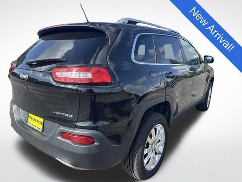 Used 2015 Jeep Cherokee Limited w/ Luxury Group AWD/4WD image 7