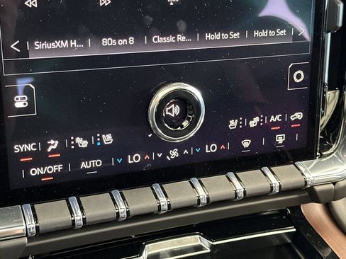 New 2026 GMC Yukon XL Denali w/ Sun & Power Step Package AWD/4WD image 22