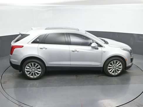Used 2017 Cadillac XT5 Platinum w/ Driver Assist Package AWD/4WD image 31