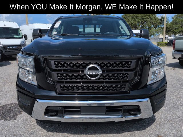 Used 2023 Nissan Titan SV w/ SV Convenience Package AWD/4WD image 5