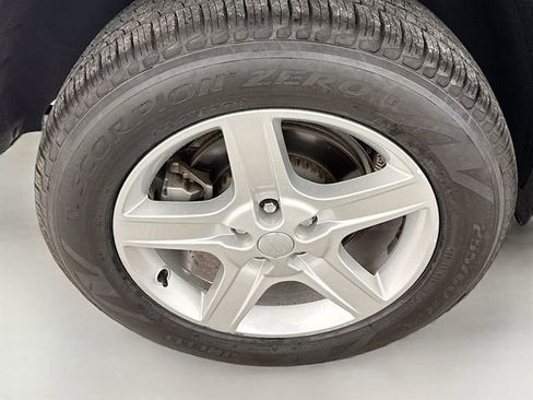 Certified 2022 Land Rover Defender 110 X-Dynamic SE image 33