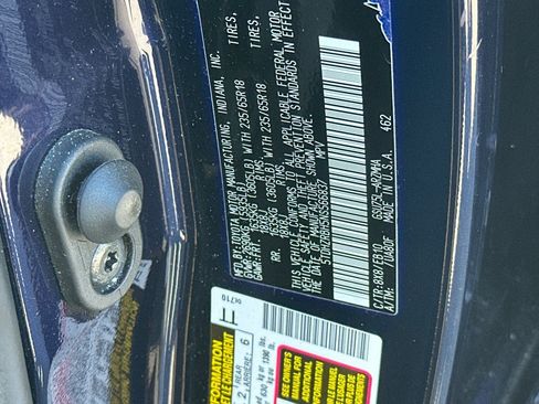 Used 2022 Toyota Highlander XLE AWD/4WD image 30