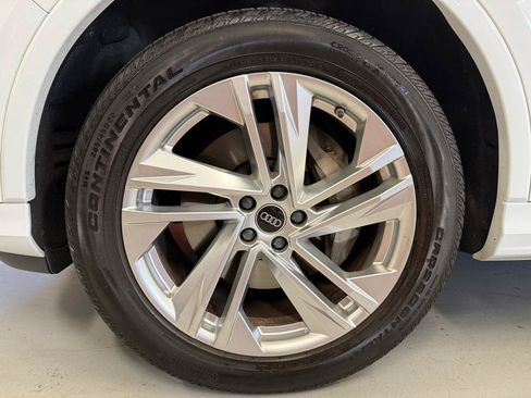 Used 2022 Audi Q7 3.0T Premium Plus w/ Premium Plus Package AWD/4WD image 21