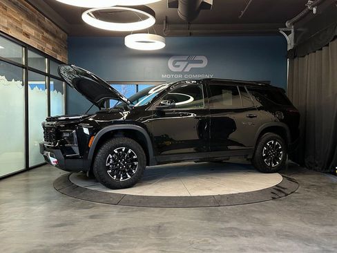 Used 2024 Chevrolet Traverse Z71 w/ Enhanced Driving Package image 24