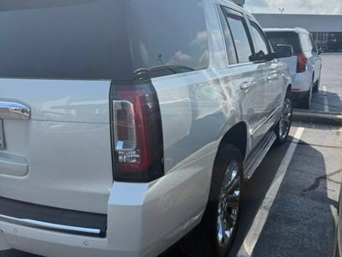 Used 2015 GMC Yukon Denali w/ Touring Package AWD/4WD image 3