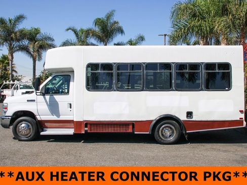 Used 2012 Ford E-450 and Econoline 450 Super Duty w/ Shuttle Bus Prep Pkg image 4