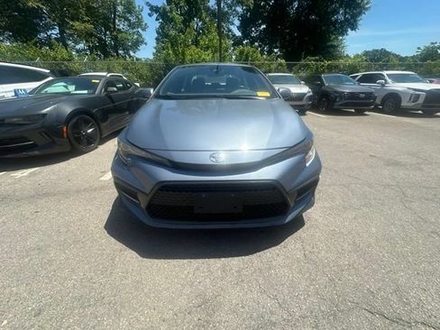 Used 2020 Toyota Corolla SE FWD image 2