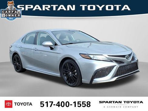 Used 2024 Toyota Camry XSE FWD image 4