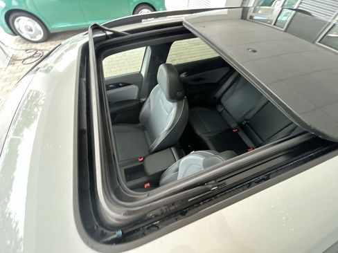New 2026 Volkswagen Tiguan SE R-Line AWD/4WD image 44
