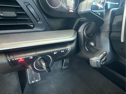 Used 2022 Porsche 911 Carrera 4S image 14